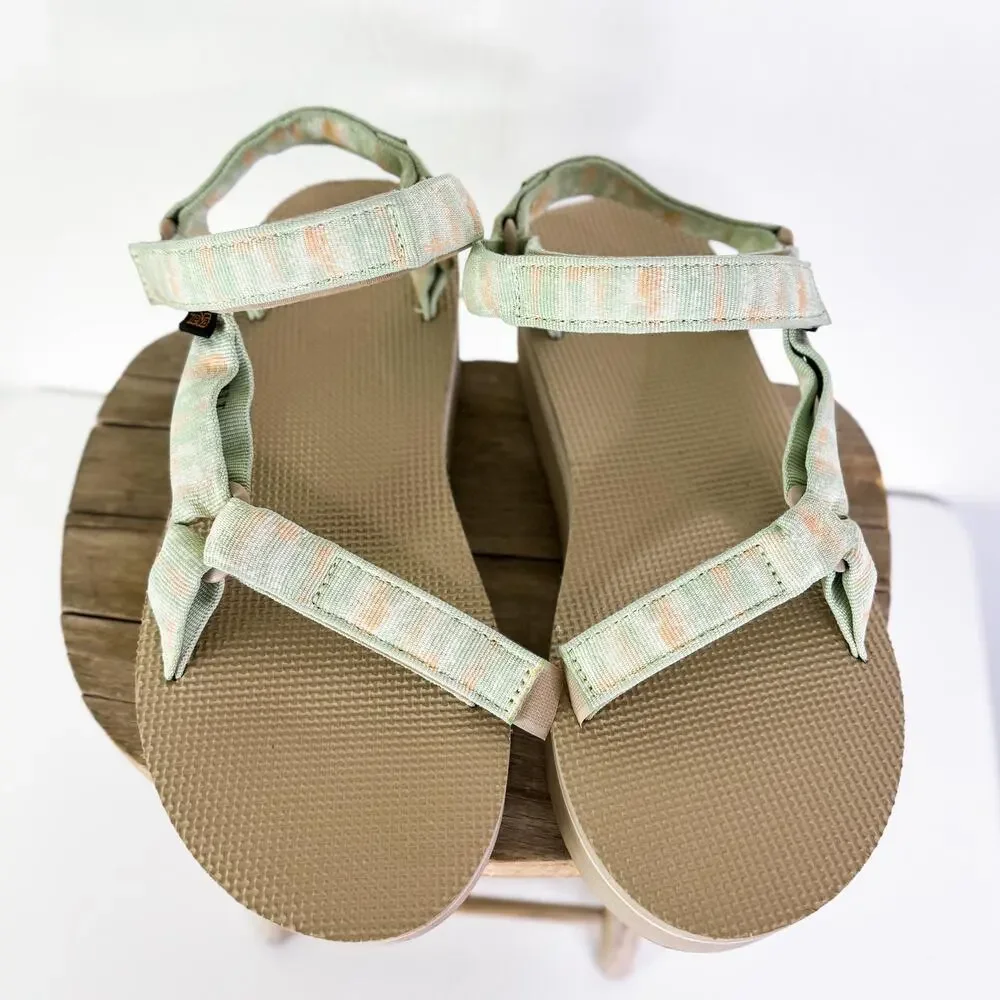 Teva Women's Flatform Universal Sandal Iridescence Rutabaga Outdoor Size 11 NWT